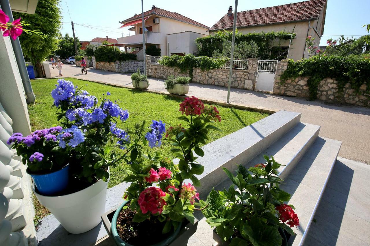 Apartments Ines Murter Exterior foto