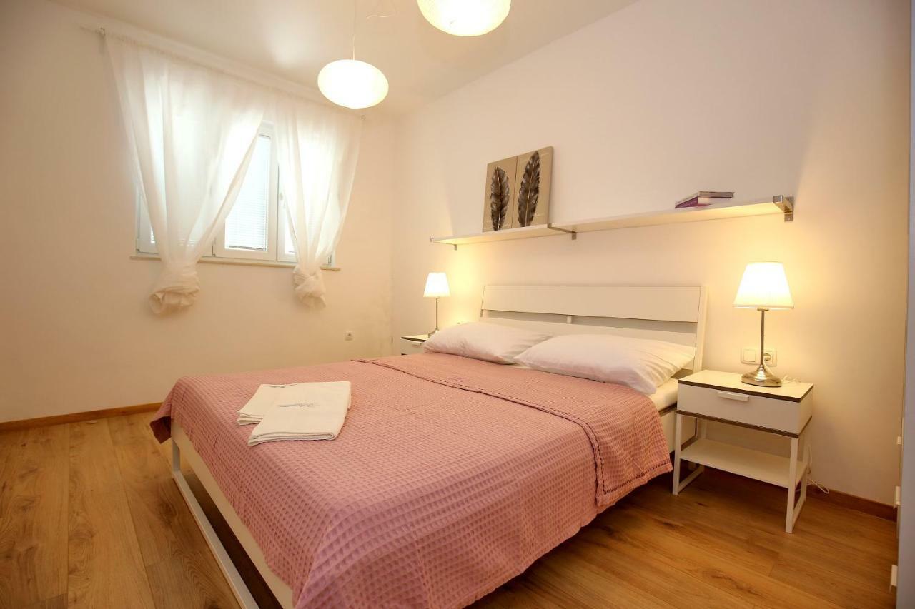 Apartments Ines Murter Exterior foto